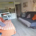 Petit Nid Au Lavandou Lägenhet *