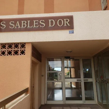 Petit Nid Au Lavandou