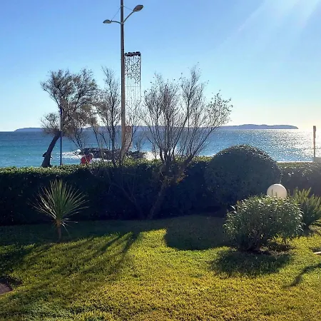 Апартаменти Petit Nid Au Lavandou