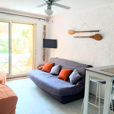 Petit Nid Au Lavandou *