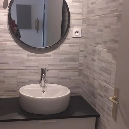 Apartment Petit Nid Au Lavandou