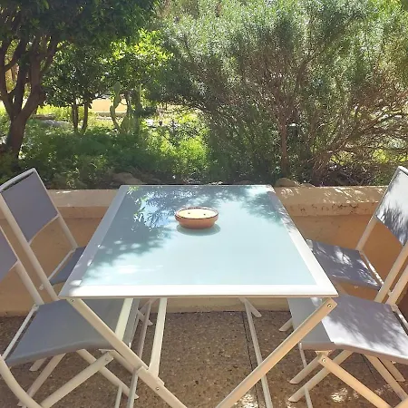 Petit Nid Au Lavandou *