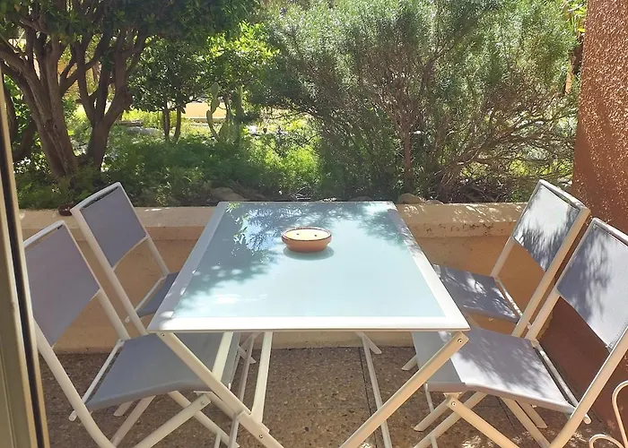 Petit Nid Au Lavandou *